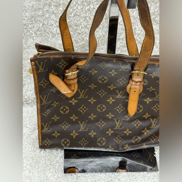Authentic Vintage LV Popincourt Haut Bag - Picture 2 of 16